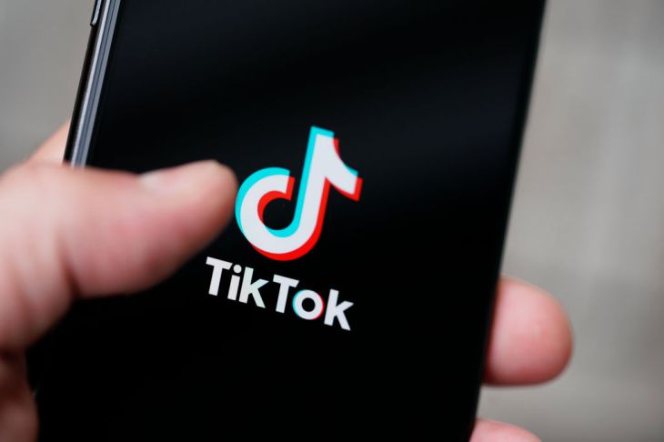  TikTok Purple Ticket